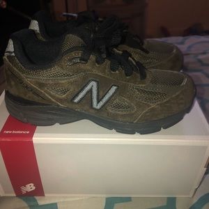 Boys New Balance 990 Sneakers